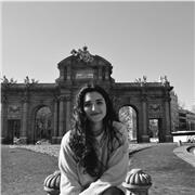 Soy Anna, estudié bachillerato humanístico y me gradué en Performing Arts en Bath Spa University. Ofrezco clases de inglés para niños, para que empiecen desde chiquititos!